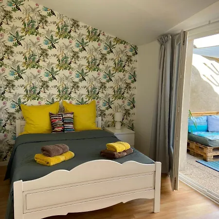 Maison Gecko Ornaisons
